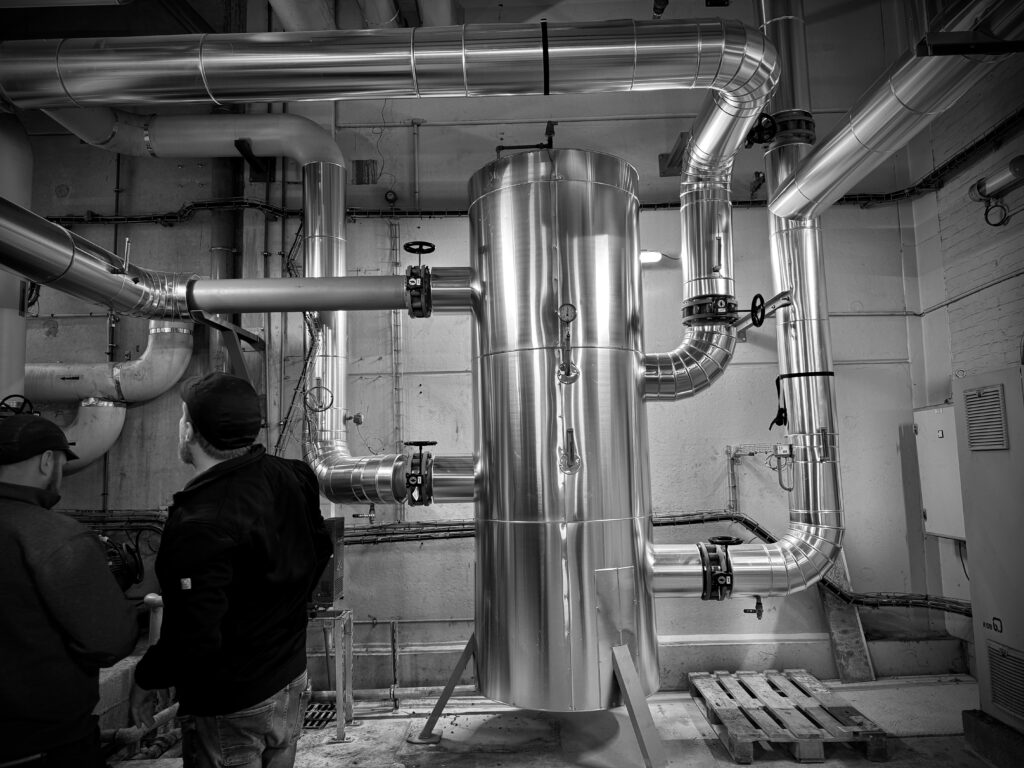 E8C4A3EB-CDD1-4D85-BA23-D79BA6B57F80_1_201_a